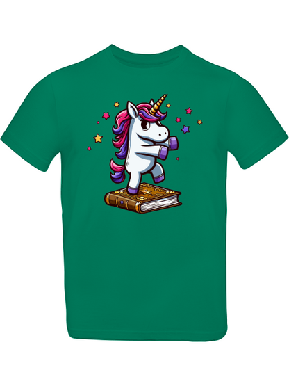Camiseta infantil SK con unicornio bailando sobre un libro