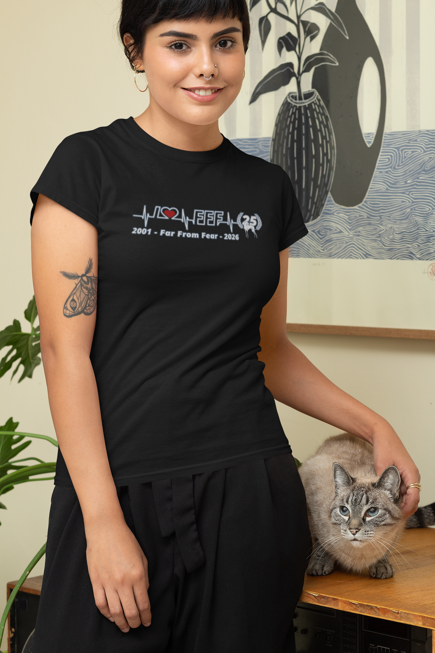Damen Premium organic Stella Muser T-Shirt mit DTF Druck -  25 Jahre Jubiläums Ausgabe FFF FARFROMFEAR Tierschutz