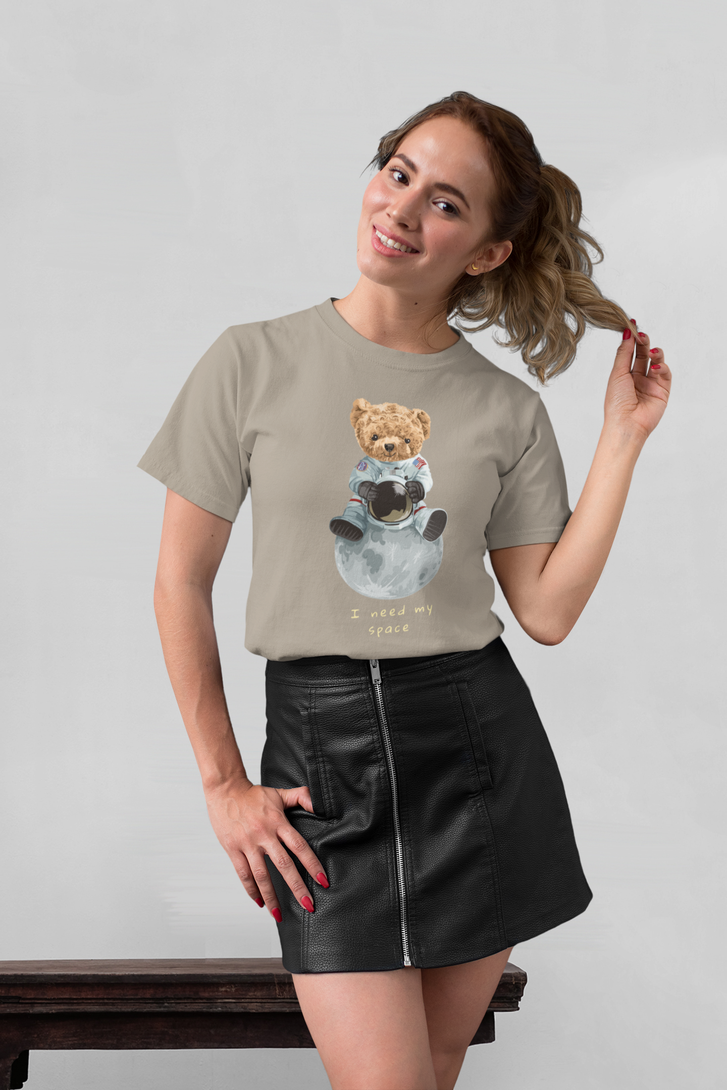 Astronaut Teddy Need my Space Front - Unisex Erwachsenen Bio Baumwolle Kurzarm Shirt Creator T-Shirt 2.0 ST/St SH