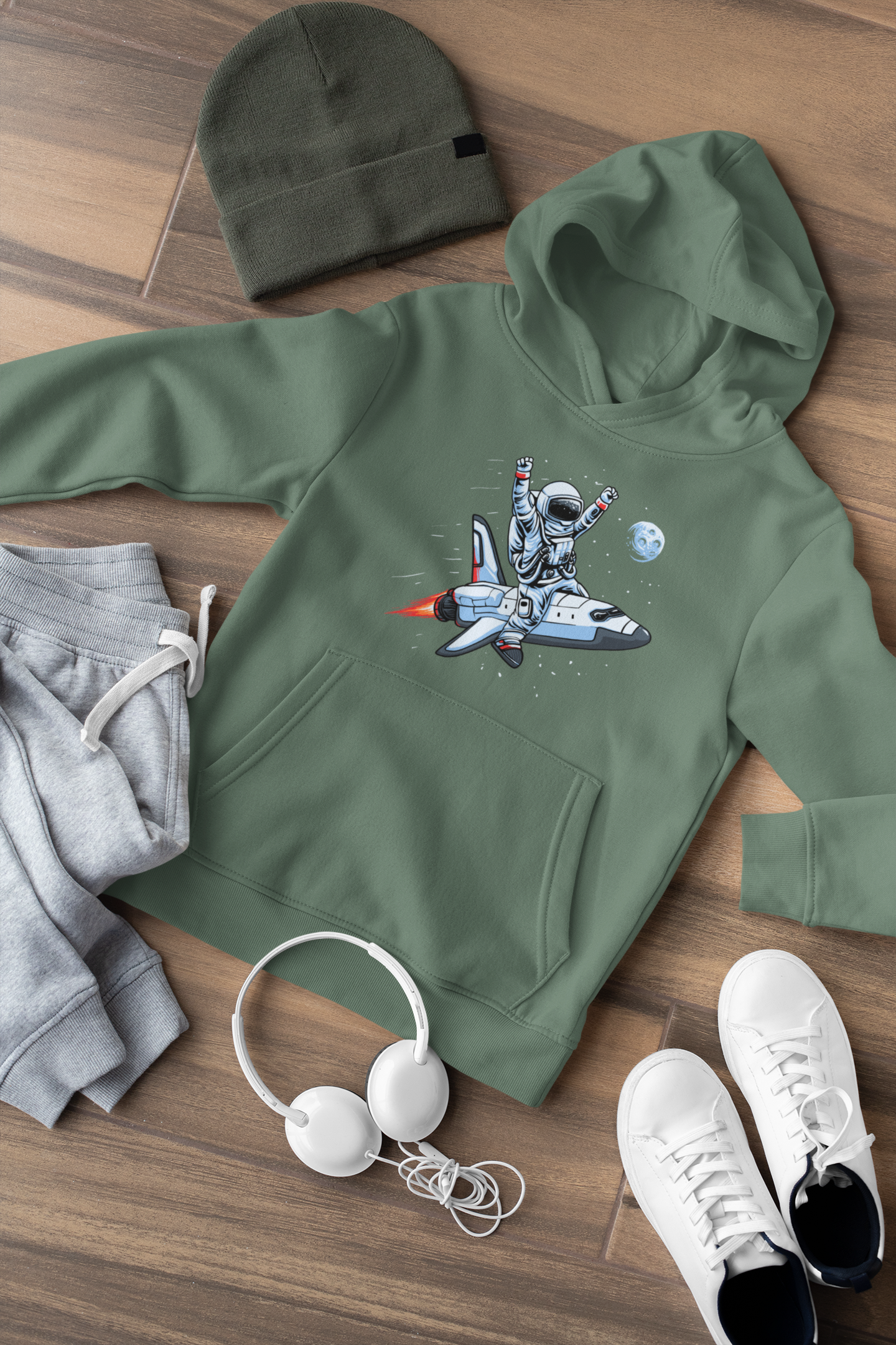 Hochwertiger Mittelschwerer Fleece-Hoodie für Jugendliche - Astronaut reitet auf Space Shuttle Be Free - Weltweit verfügbar - GL