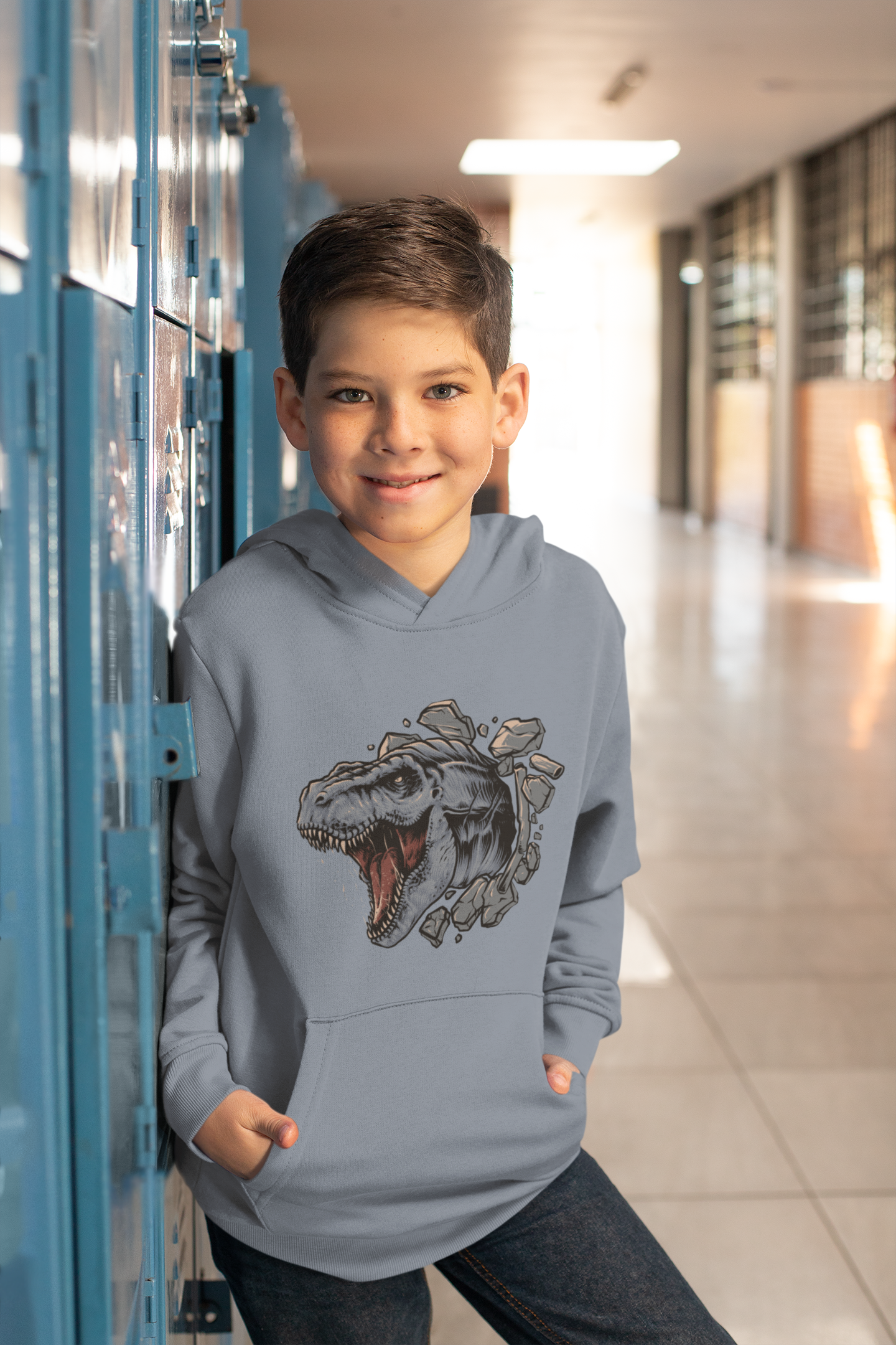 Hochwertiger Mittelschwerer Fleece-Hoodie für Jugendliche - Cartoon Dinosaurier T-Rex Kopf bricht durch Wand - Weltweit verfügbar - GL