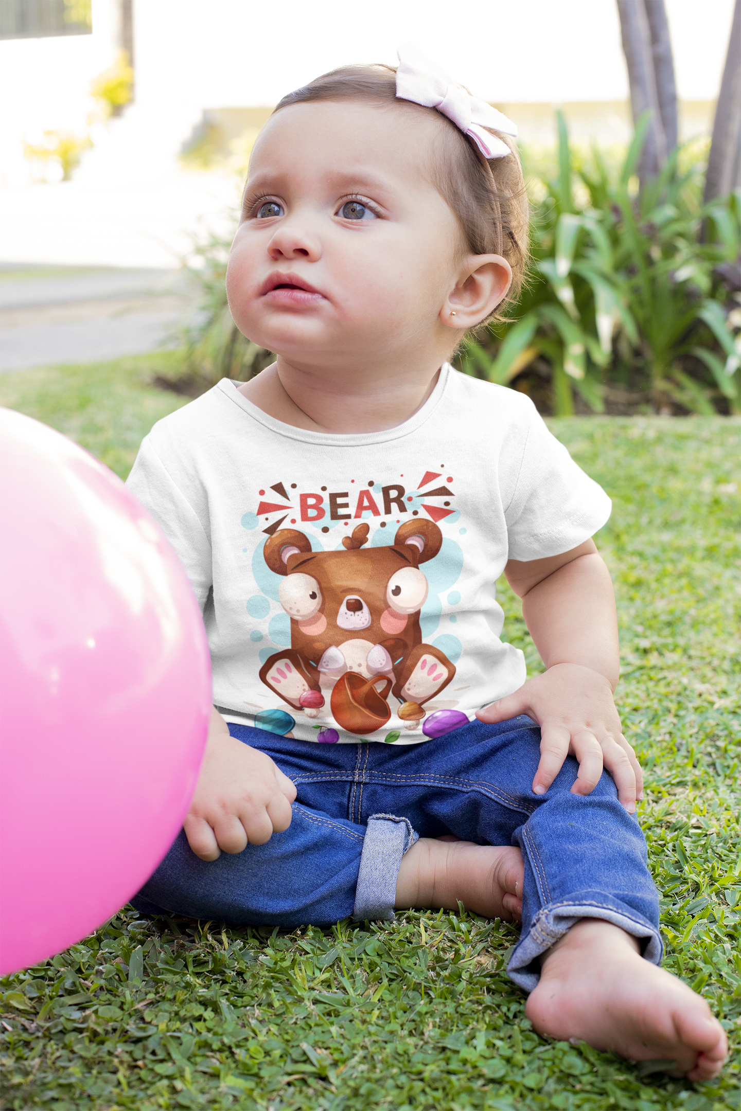 Mini oso de dibujos animados con setas - Camiseta Baby Creator