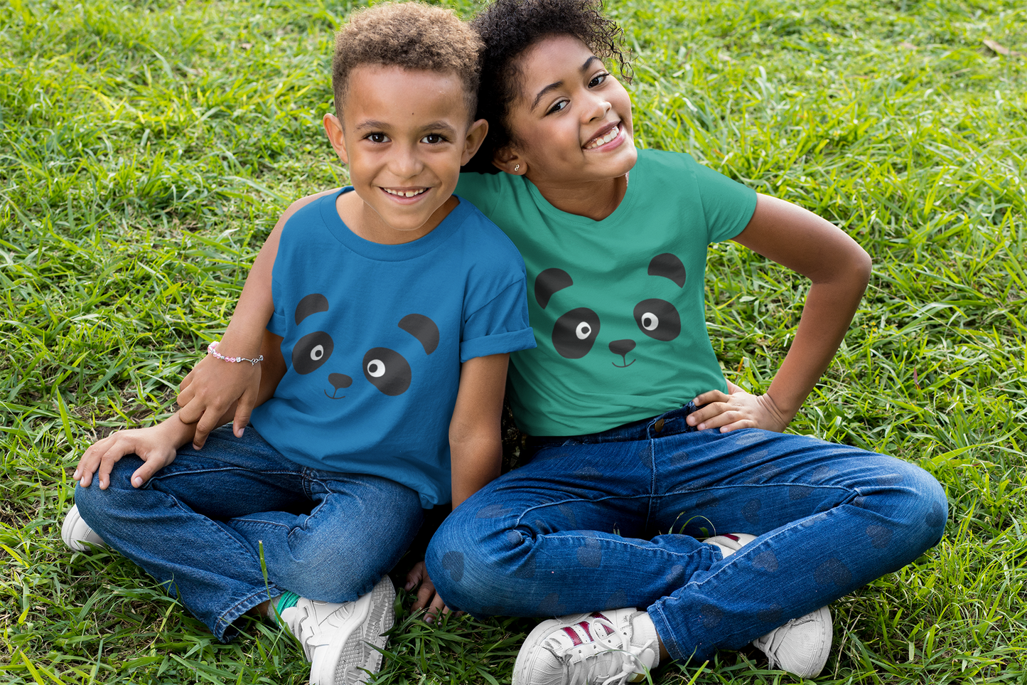 Camiseta infantil con cara de panda de dibujos animados