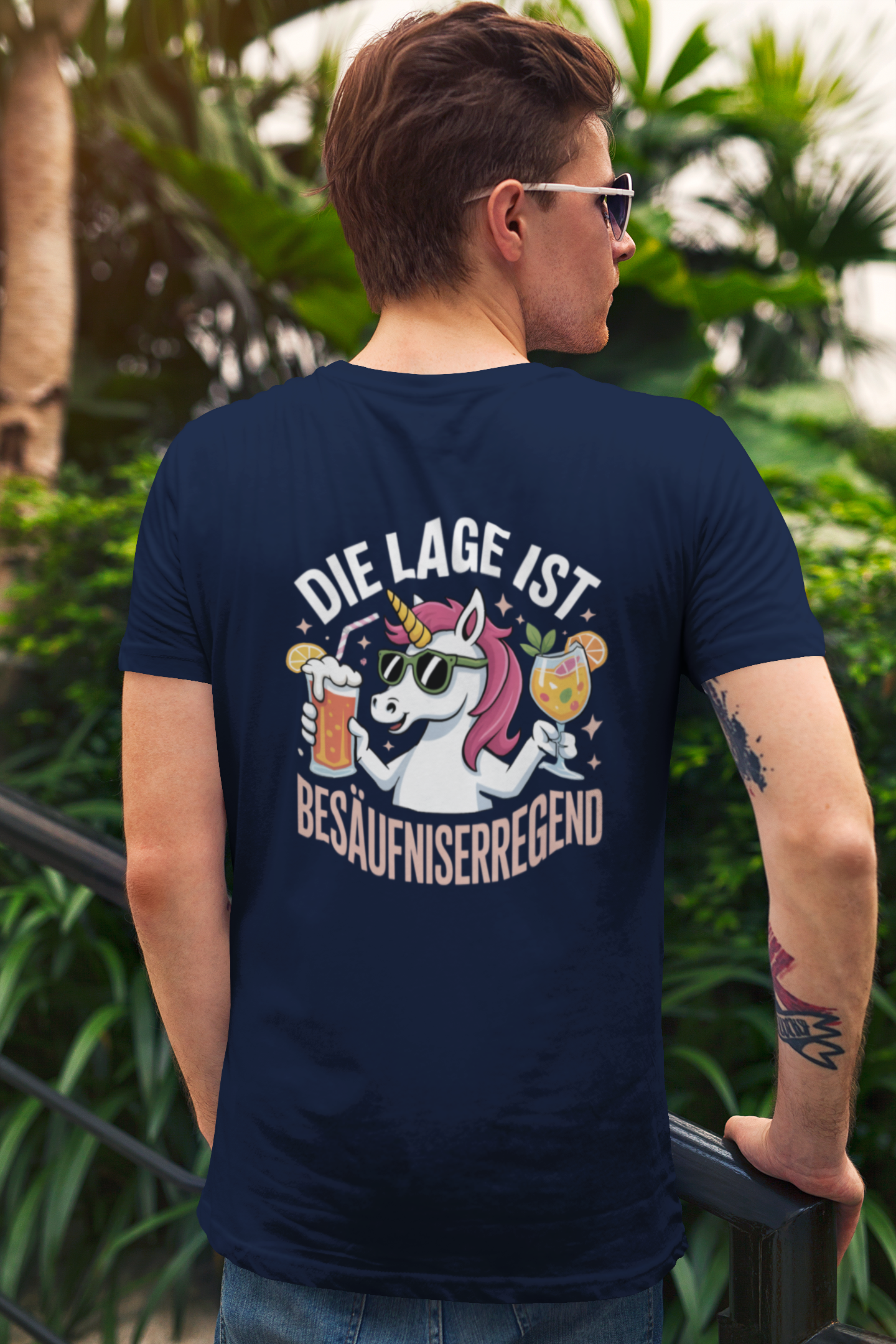 Einhorn Die Lage ist Besäufniserregend Backside - Unisex Erwachsenen Bio Creator T-Shirt SH