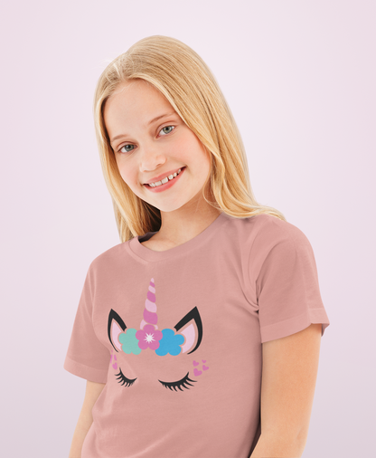 Camiseta infantil SK con estampado de unicornio, flor y corazón.