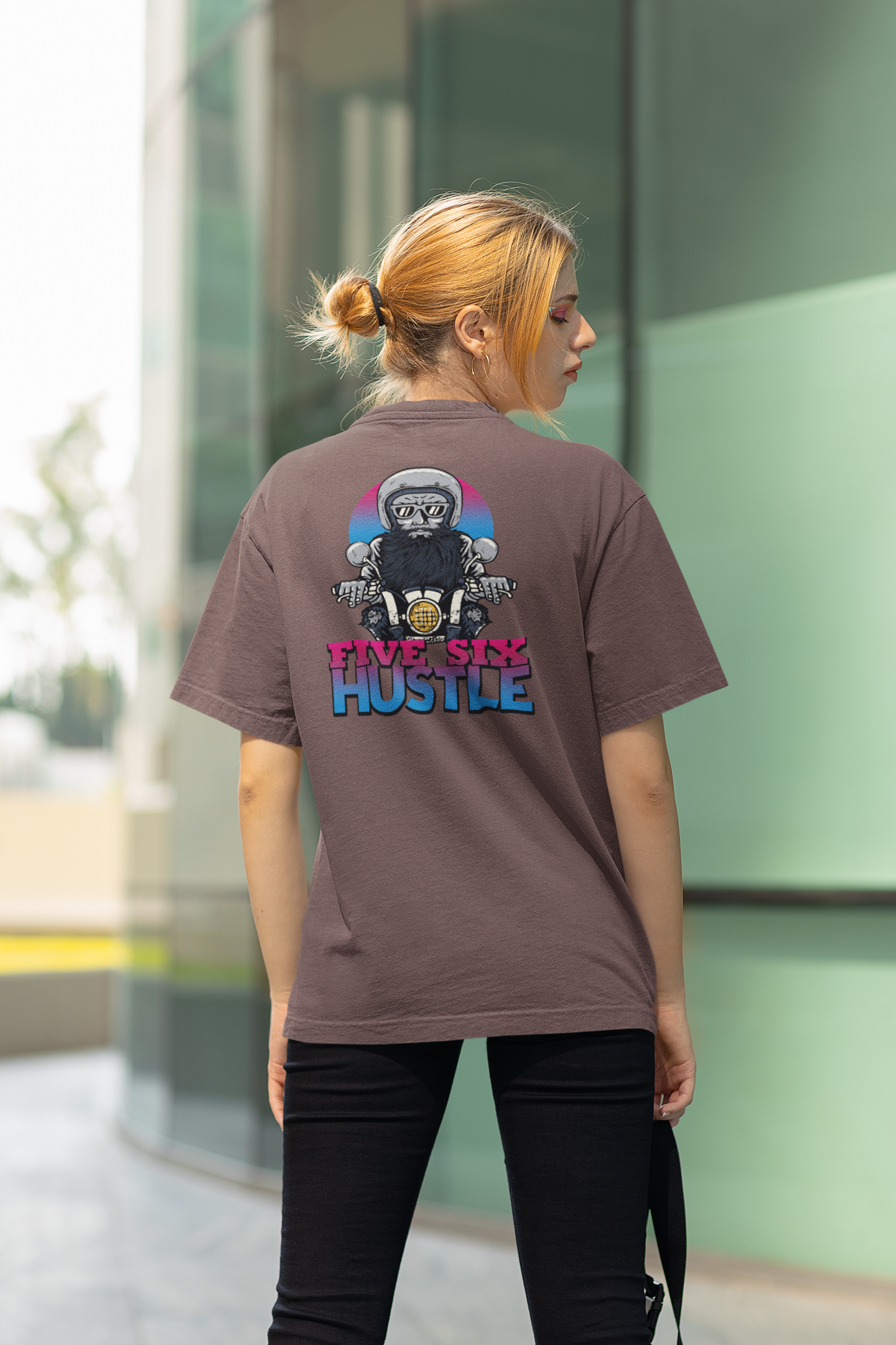 FIVE SIX HUSTLE BIKER STYLE Streetwear Backprint - Freestyler Bio Oversized Unisex T-Shirt Erwachsenen SH