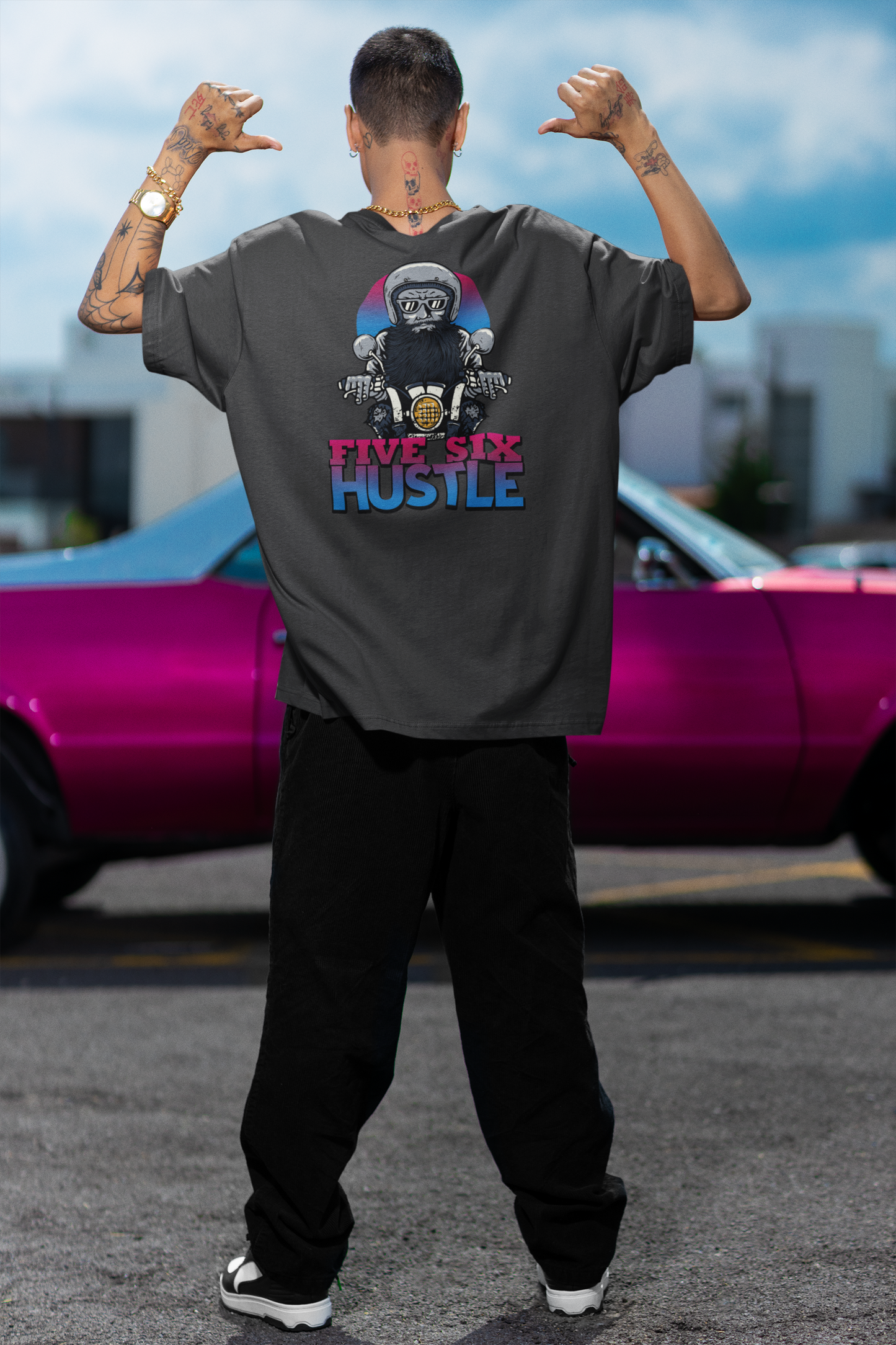 FIVE SIX HUSTLE BIKER STYLE Streetwear Backprint - Freestyler Bio Oversized Unisex T-Shirt Erwachsenen SH