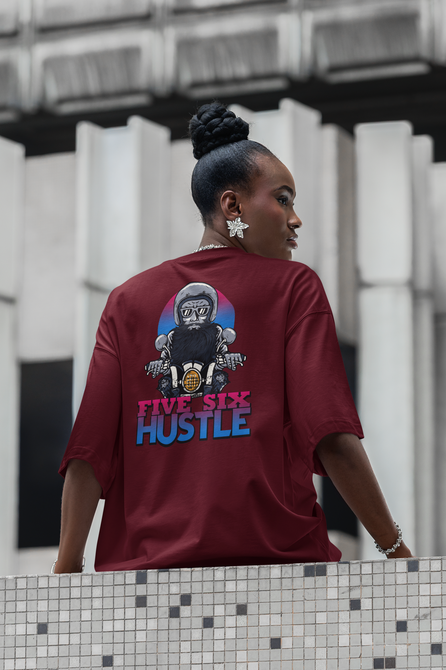 FIVE SIX HUSTLE BIKER STYLE Streetwear Backprint - Freestyler Bio Oversized Unisex T-Shirt Erwachsenen SH