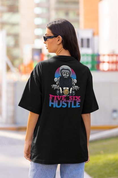 FIVE SIX HUSTLE BIKER STYLE Streetwear Backprint - Freestyler Bio Oversized Unisex T-Shirt Erwachsenen SH