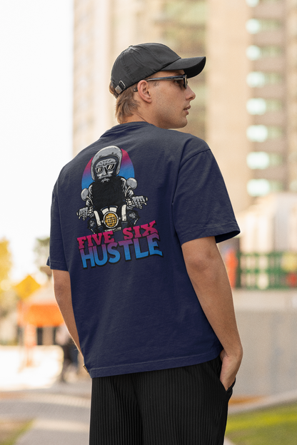 FIVE SIX HUSTLE BIKER STYLE Streetwear Backprint - Freestyler Bio Oversized Unisex T-Shirt Erwachsenen SH