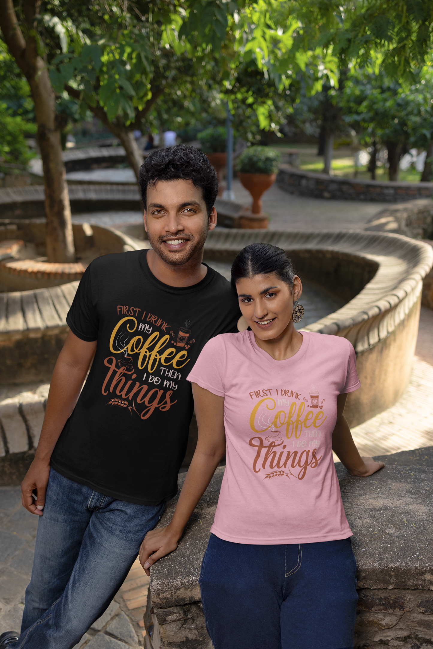 First I drink my coffee then I do things Front - Unisex Erwachsenen Bio Creator T-Shirt SH