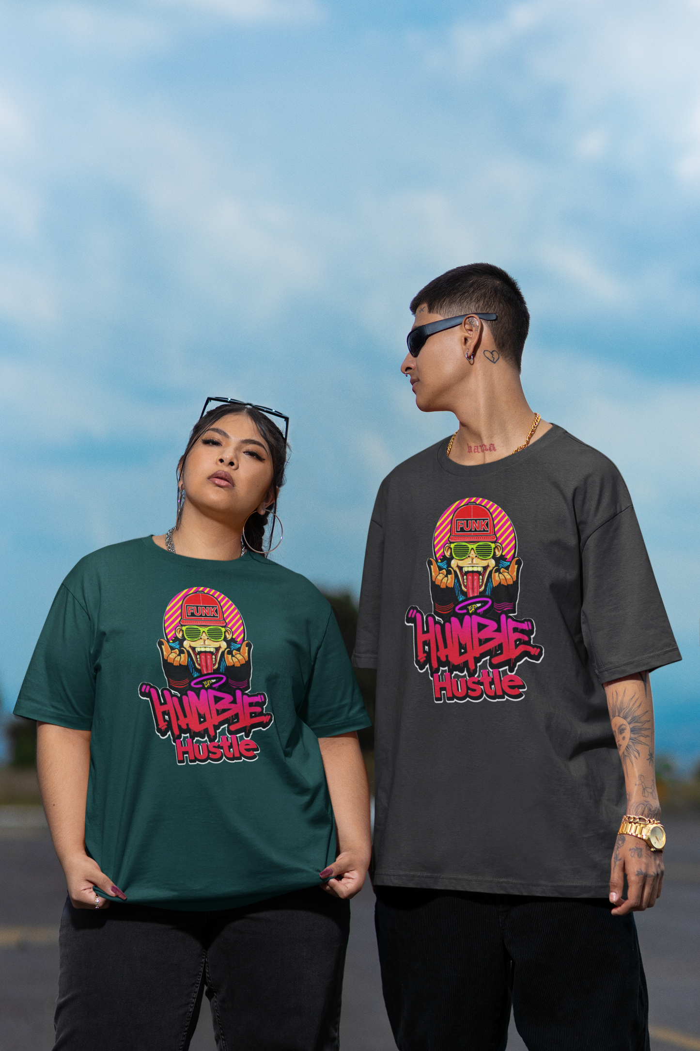 HUMBLE HUSTLE FUNK & SKULL Streetwear Frontprint - Freestyler Bio Oversized Unisex T-Shirt Erwachsene SH