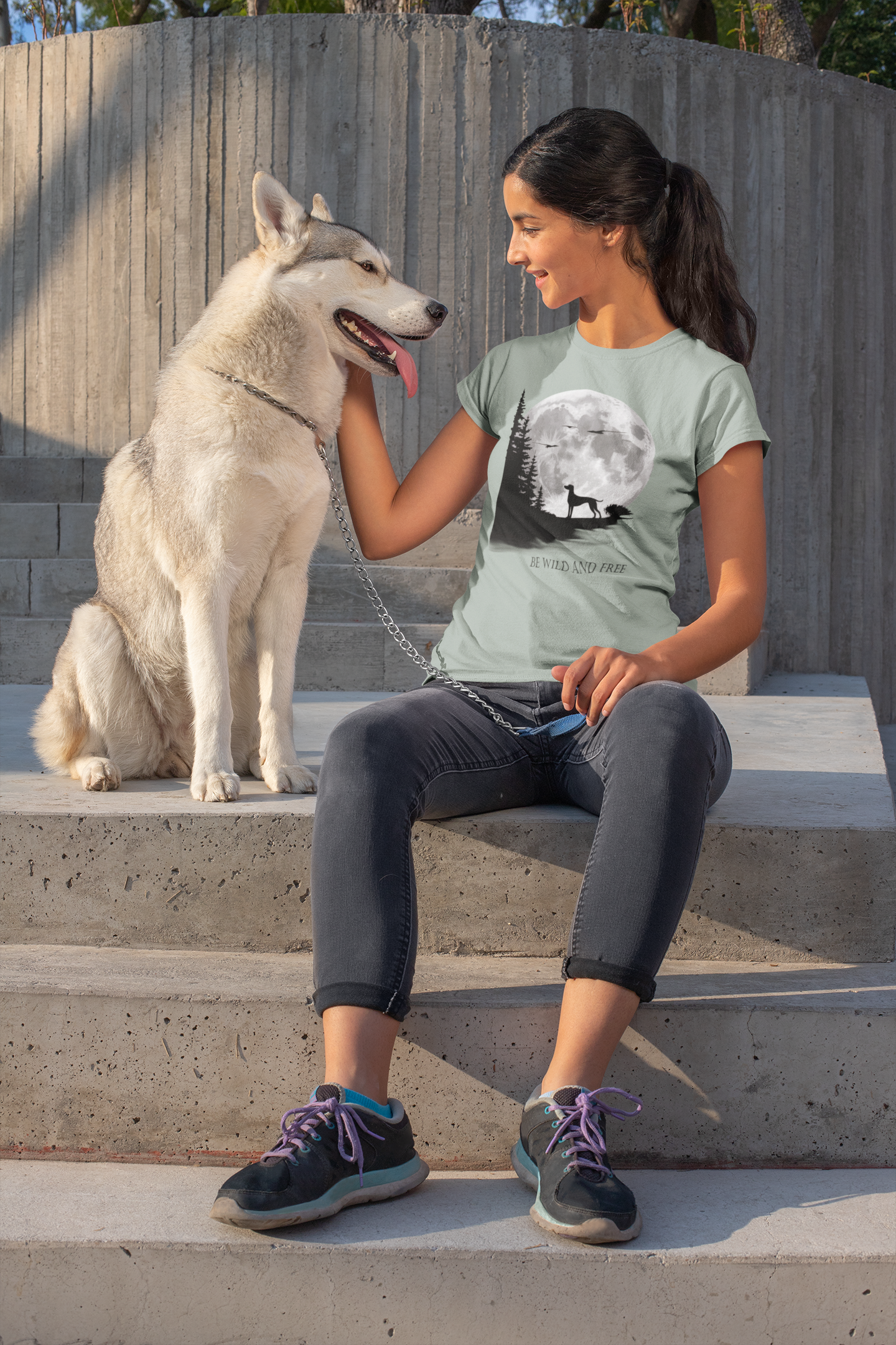 Hund Mondlandschaft BE WILD AND FREE Front - Unisex Erwachsenen Bio Creator T-Shirt SH
