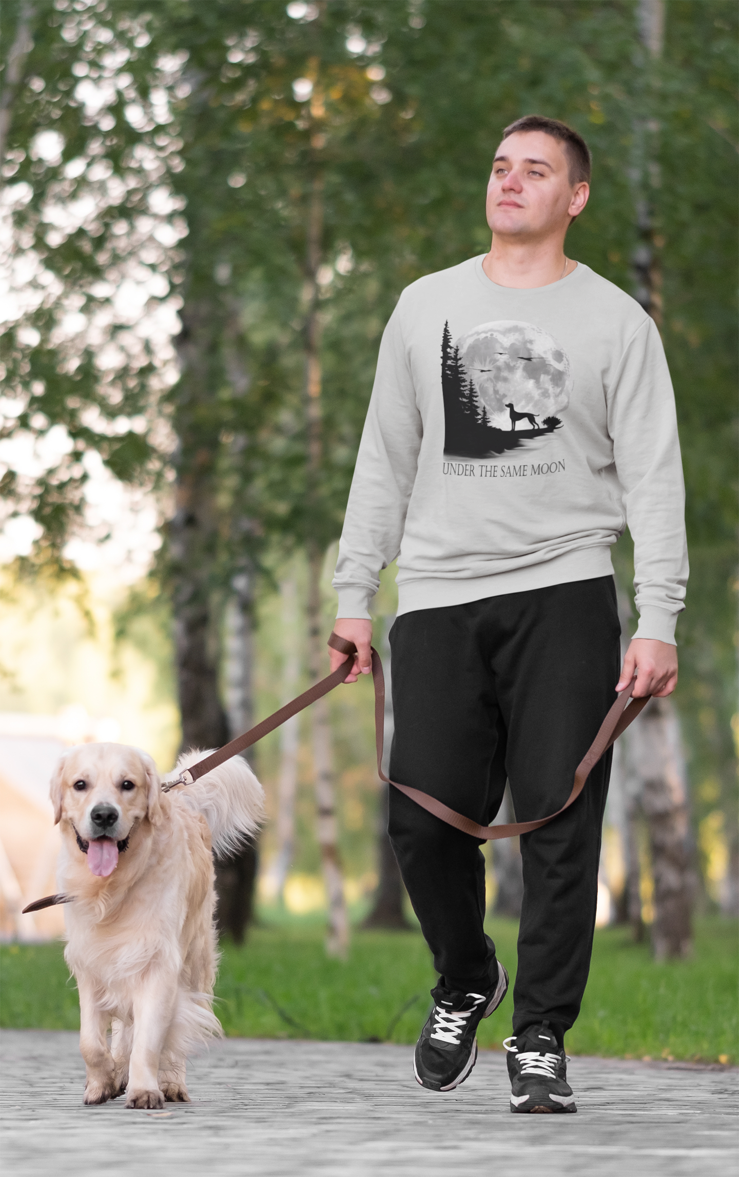Hund Mondlandschaft UNDER THE SAME MOON Front - Unisex Erwachsenen Bio Changer Sweatshirt SH