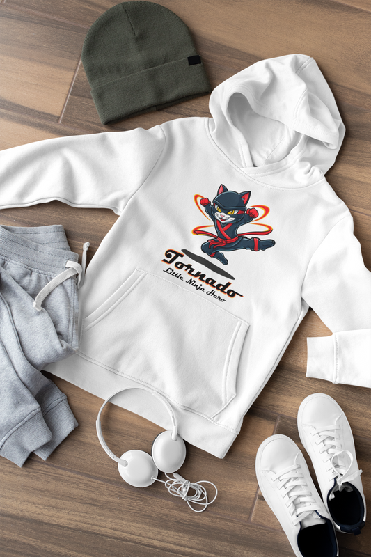 Tornado Mittelschwerer Fleece-Hoodie für Jugendliche - Katze Tornado Little Ninja Hero - Weltweit verfügbar - GL