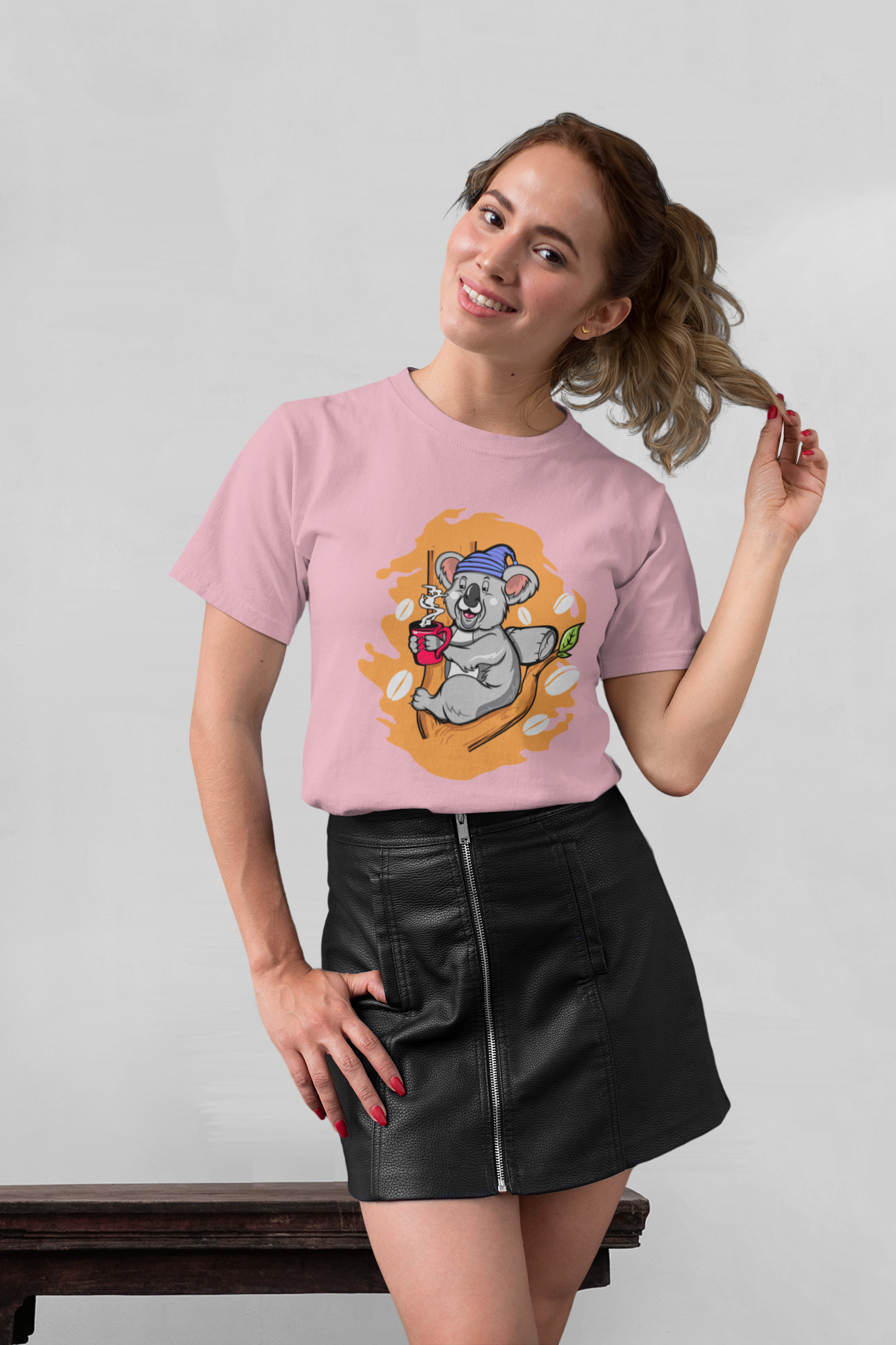 Koala Coffee Time Front - Unisex Erwachsenen Bio Baumwolle Kurzarm Shirt Creator T-Shirt 2.0 ST/ST SH