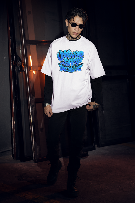 NEVER STOP DREAMING Streetwear Frontprint - Freestyler Bio Oversized Unisex T-Shirt Erwachsenen SH