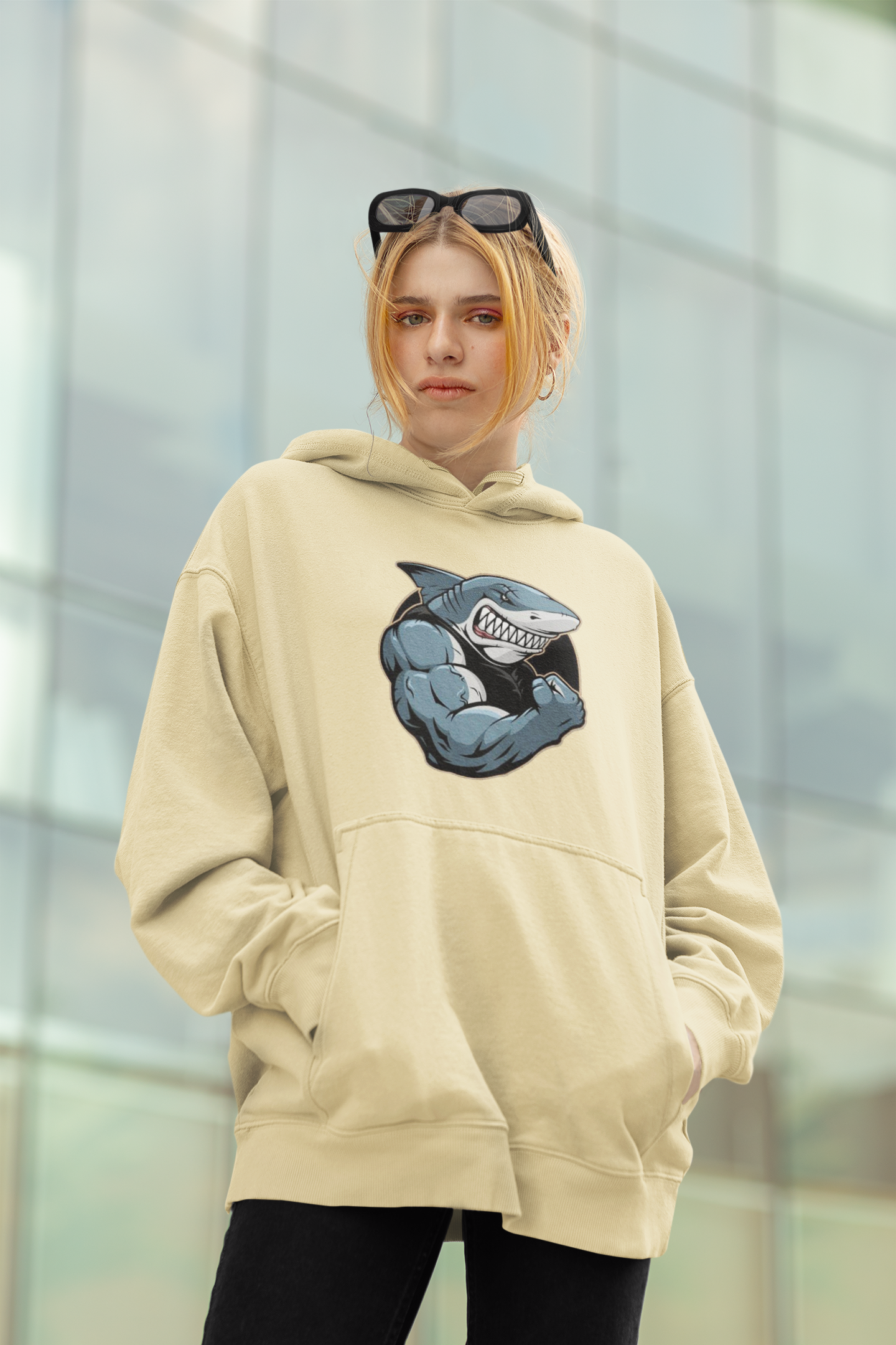 Sudadera con capucha unisex extragrande orgánica Slammer con estampado frontal de tiburón y músculos para adultos SH - Sudadera con capucha unisex extragrande orgánica 2.0
