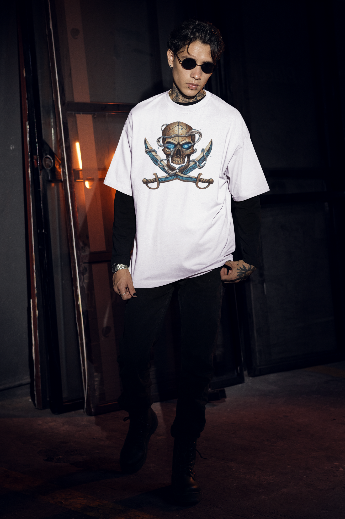 SKULL PIRATE DATA SWORD Streetwear Frontprint - Freestyler Bio Oversized Unisex T-Shirt Erwachsenen SH