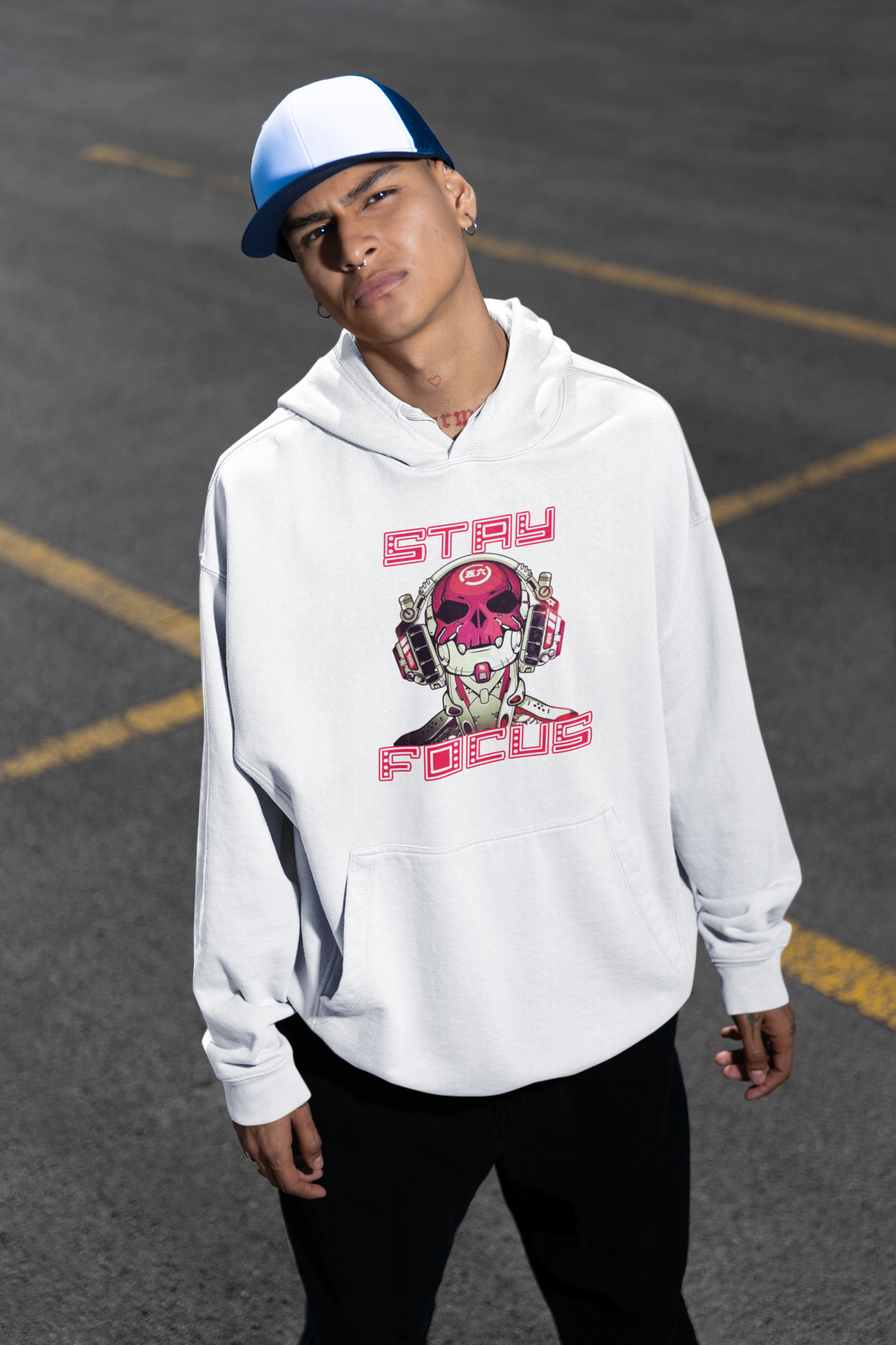 STAY FOCUS Streetwear Estampado Frontal - Sudadera con capucha unisex extragrande Slammer Organic para adultos SH