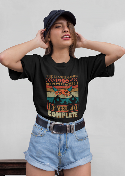 The Classic Gamer 1980 Level 40 Front - Unisex Erwachsenen Bio Baumwolle Kurzarm Shirt Creator T-Shirt 2.0 ST/ST SH