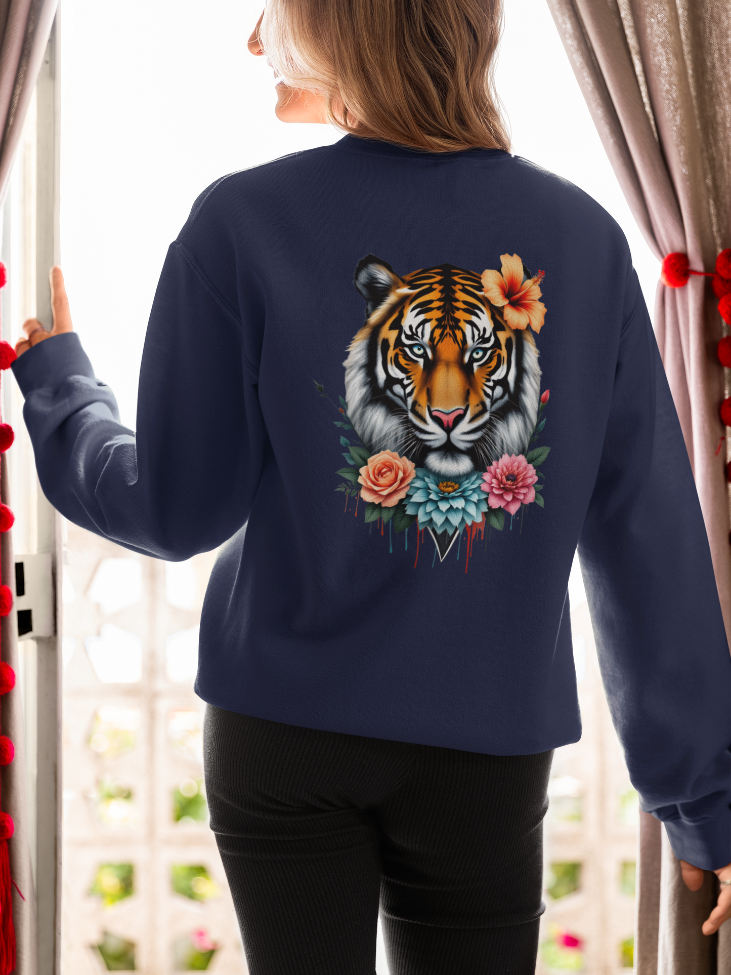 Tiger Passion in Blumen FlowerPower Back - Unisex Bio Changer Sweatshirt ST/ST SH