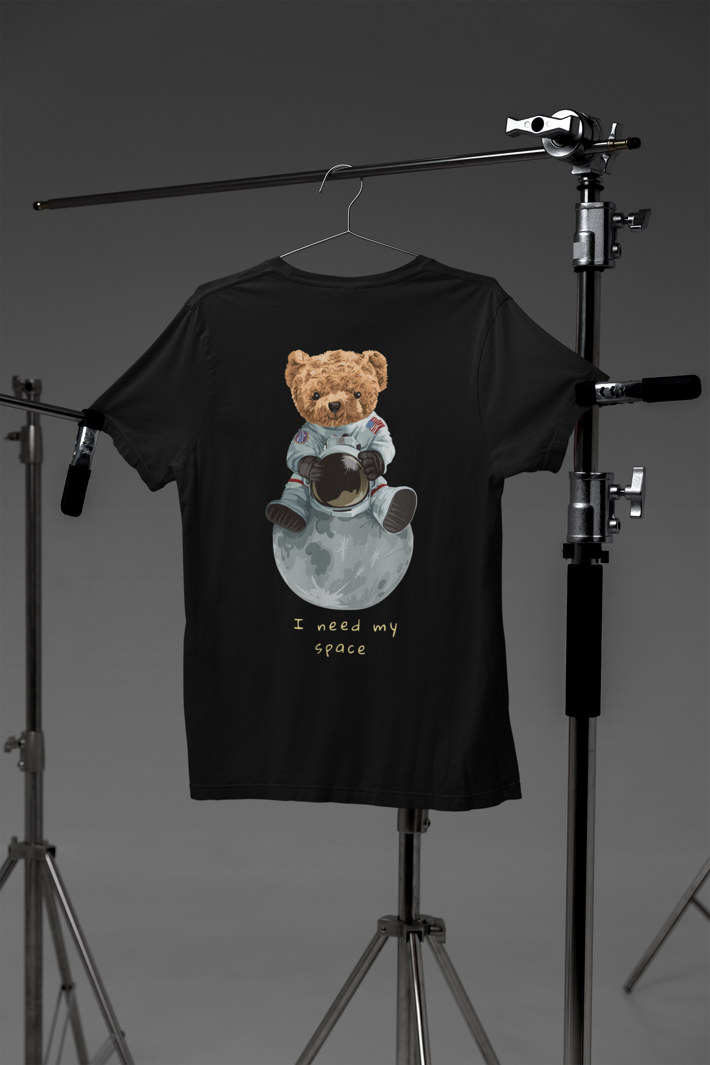 Astronaut Teddy Need my Space - Creator T-Shirt SK