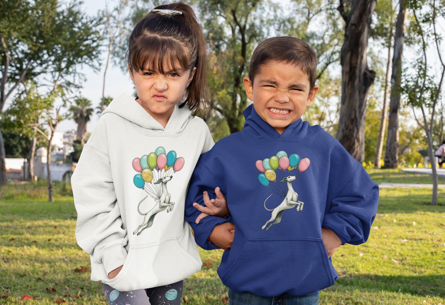 Kinder Unisex Premium Hoodie - Windhund Luftballons FARFROMFEAR  - Mini Cruiser Hoodie 2.0 ST/ST