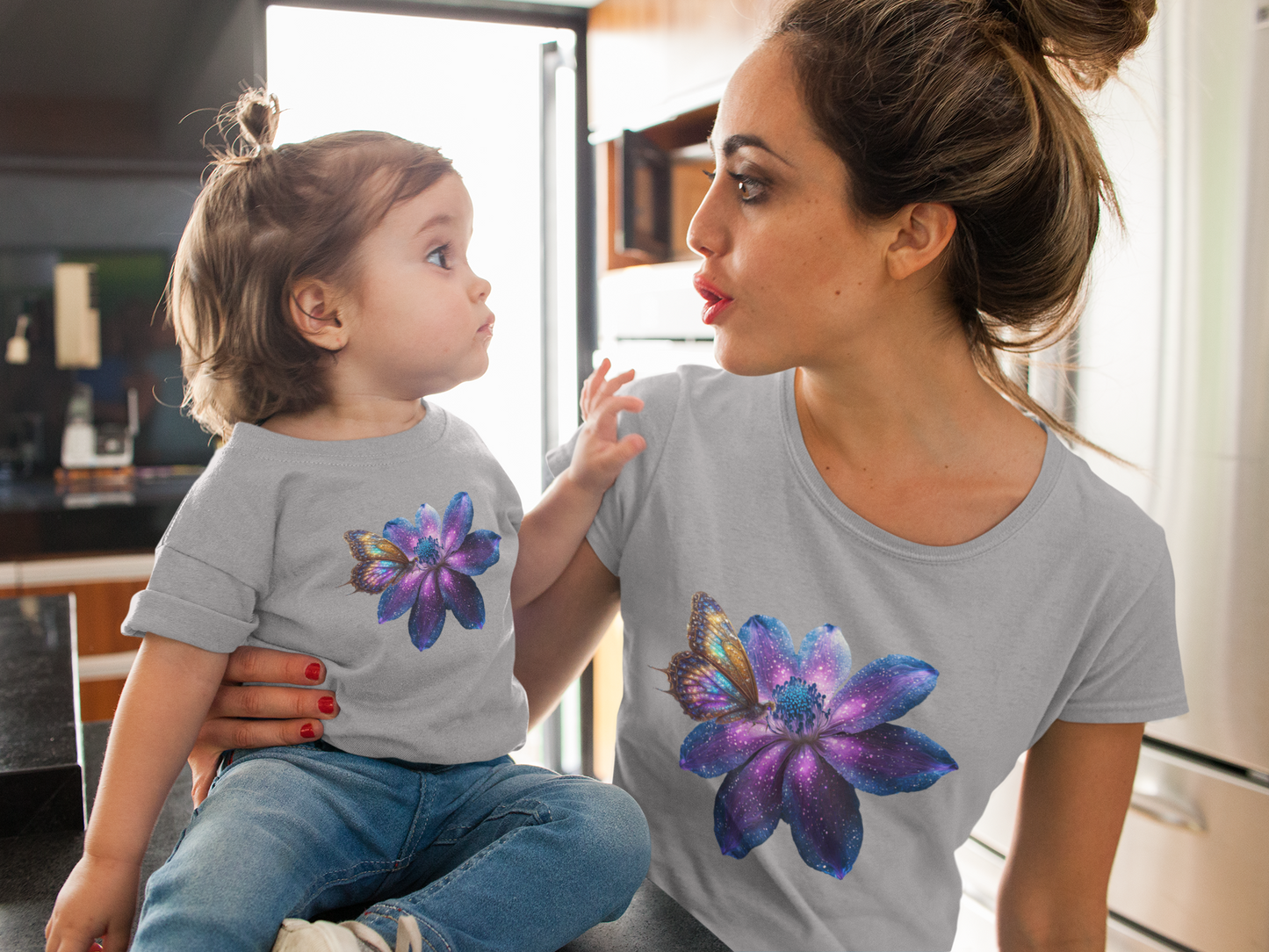 Ladies Softstyle V-Neck T-Shirt Partner Shirt Gallaxie Flower with Butterfly